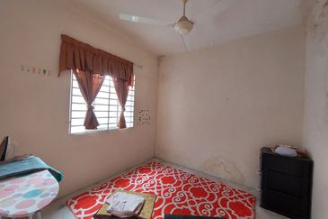 Residensi Warnasari 1