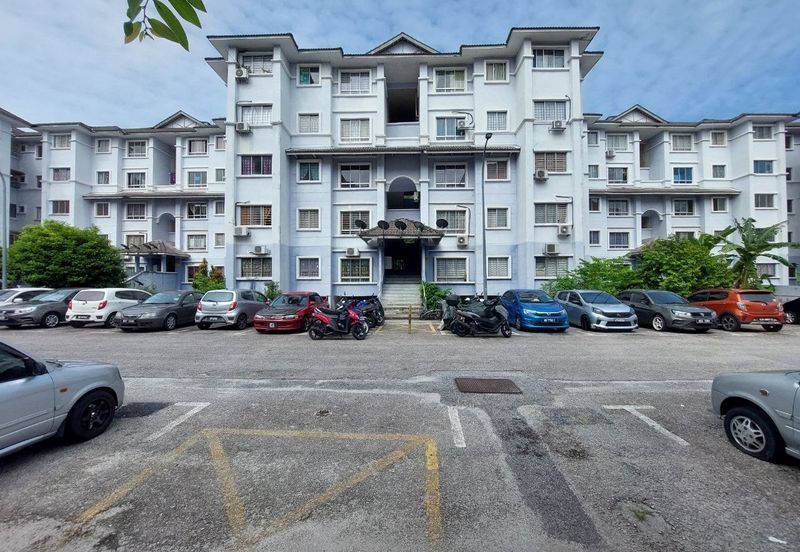 Residensi Warnasari 1