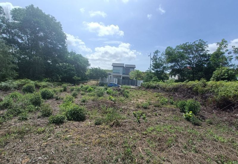 Putra Hill Residency