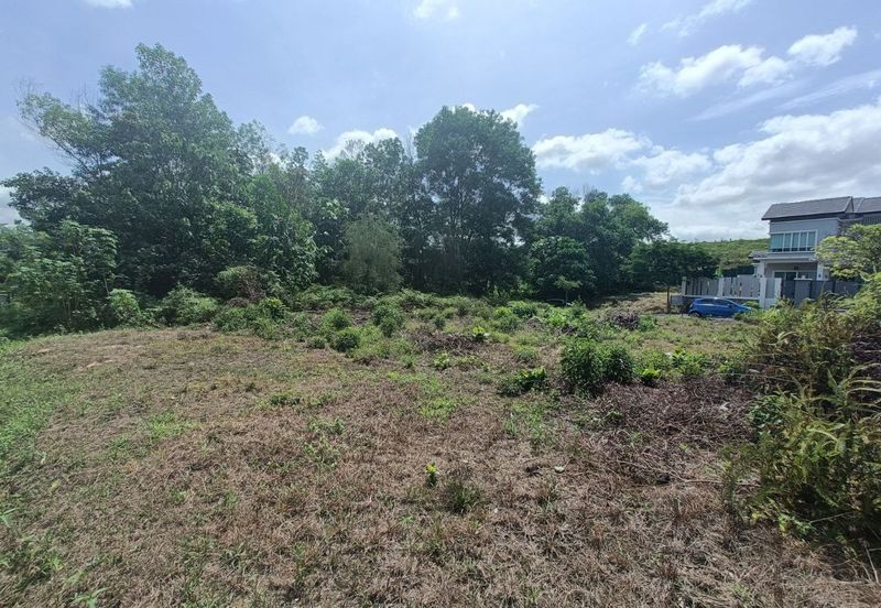 Putra Hill Residency