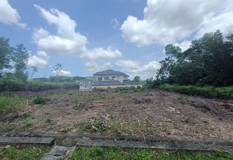 Putra Hill Residency