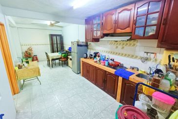 Taman Lembah Keramat AU5