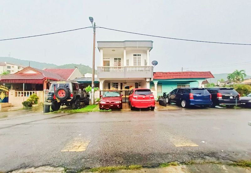 Taman Lembah Keramat AU5