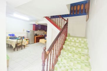 Taman Lembah Keramat AU5