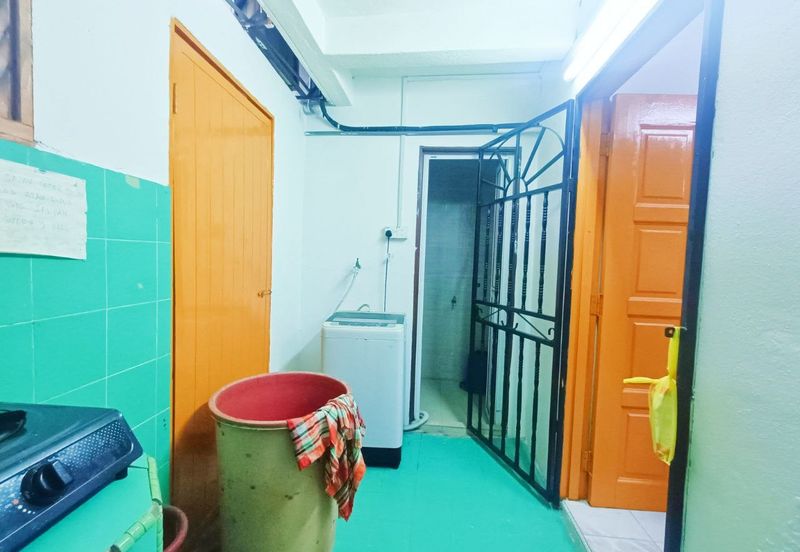 Taman Lembah Keramat AU5