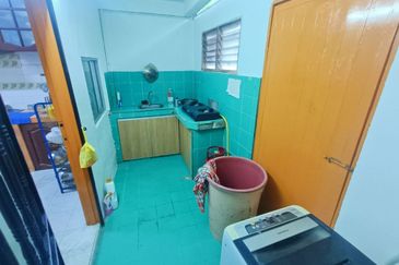 Taman Lembah Keramat AU5