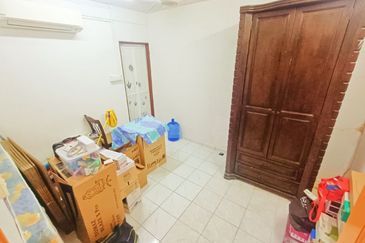 Taman Lembah Keramat AU5