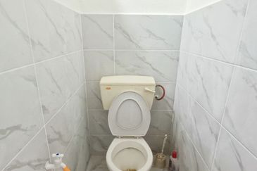 Taman Lembah Keramat AU5