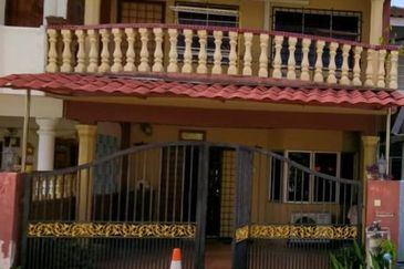 Double Storey Taman Melawati