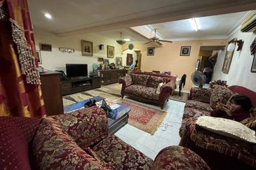 Double Storey Taman Melawati