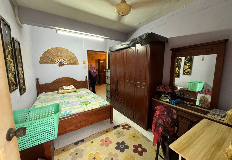 Double Storey Taman Melawati