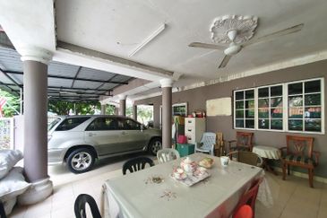 Corner Lot Double Storey Bandar Tasik Selatan
