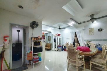 Corner Lot Double Storey Bandar Tasik Selatan