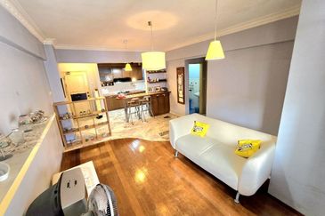 Tasik Heights Apartment