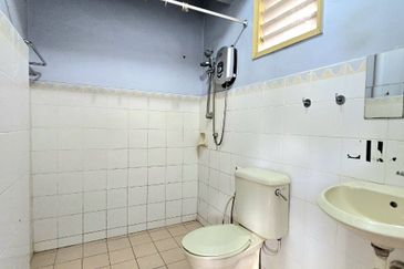 Tasik Heights Apartment