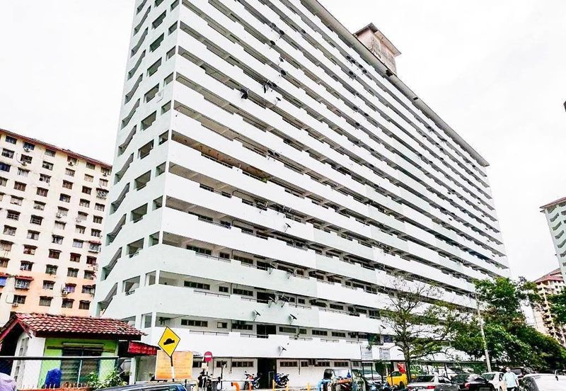 Taman Cahaya, Ampang