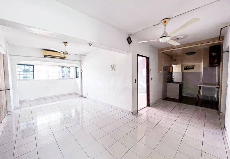 Taman Cahaya, Ampang