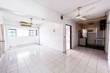 Taman Cahaya, Ampang