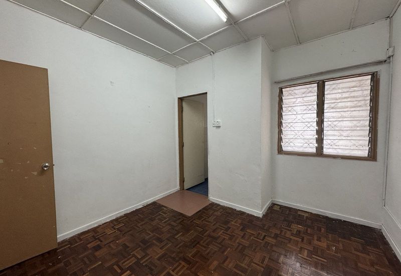 Taman Seri Keramat AU4