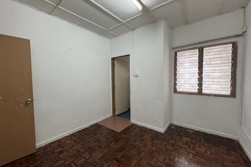 Taman Seri Keramat AU4