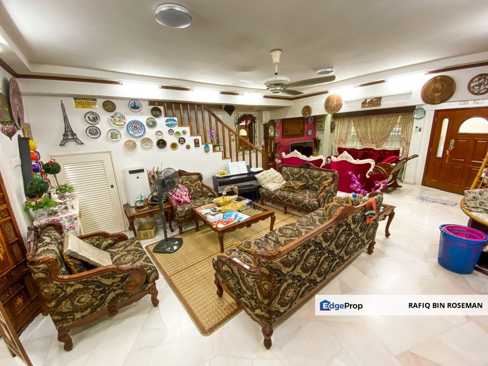 Double Storey End Corner Lot Taman Bukit Indah Ampang, Selangor, Ampang