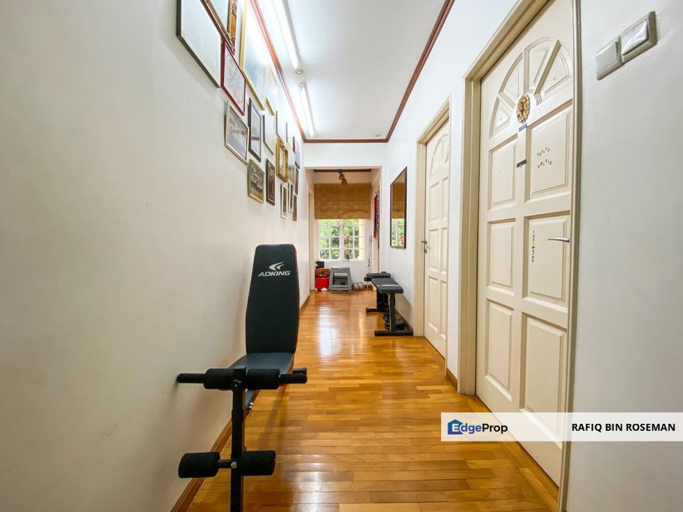 Double Storey End Corner Lot Taman Bukit Indah Ampang, Selangor, Ampang