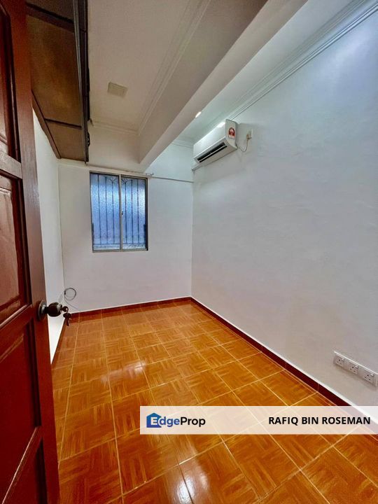 Double Storey Taman Sri Gombak Fasa 5, Selangor, Batu Caves 