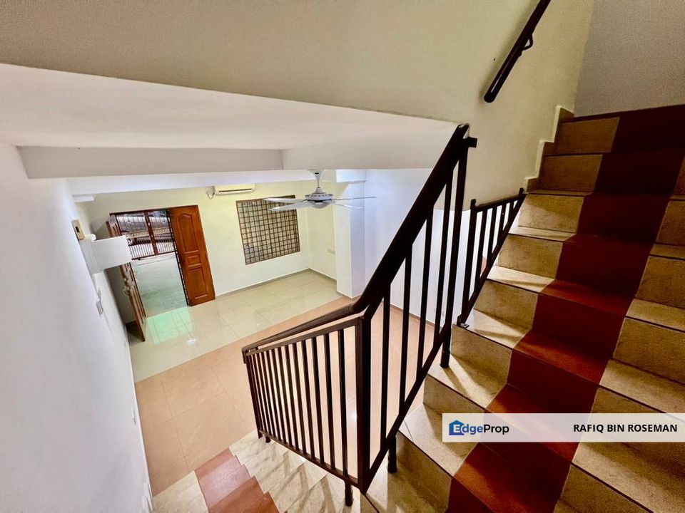 Double Storey Taman Sri Gombak Fasa 5, Selangor, Batu Caves 