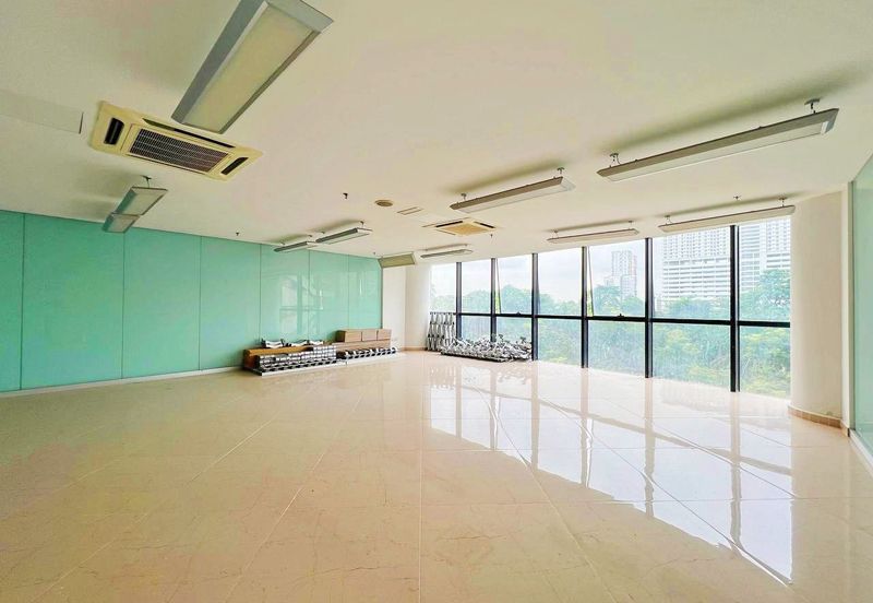 HiCom-Glenmarie Industrial Park