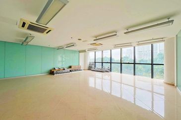 HiCom-Glenmarie Industrial Park