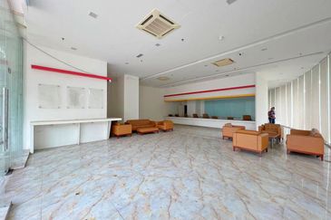 HiCom-Glenmarie Industrial Park