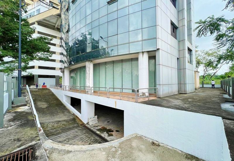 HiCom-Glenmarie Industrial Park