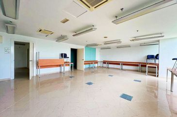 HiCom-Glenmarie Industrial Park