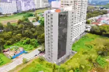 HiCom-Glenmarie Industrial Park