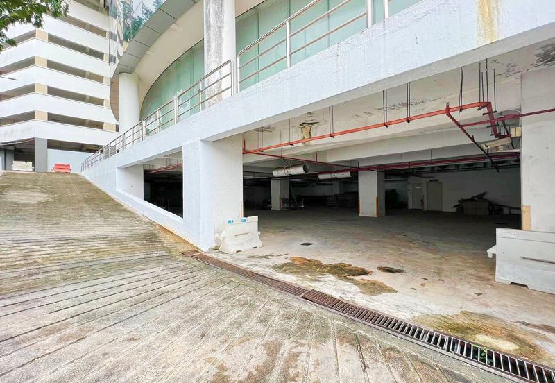 HiCom-Glenmarie Industrial Park