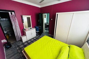 Desa Temenggong Apartment