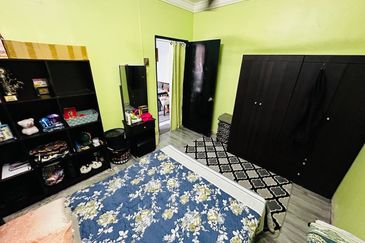 Desa Temenggong Apartment