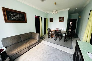 Desa Temenggong Apartment