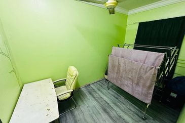 Desa Temenggong Apartment