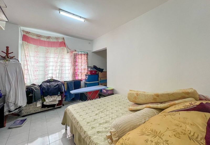 Taman Cahaya, Ampang