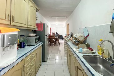 Taman Cahaya, Ampang