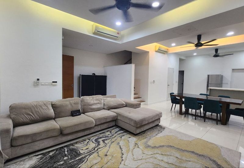 Parkfield Residences, Tropicana Heights