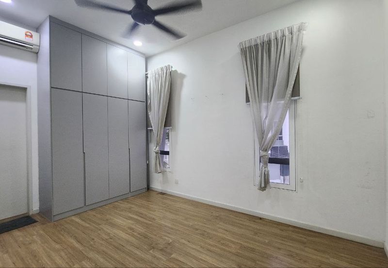 Parkfield Residences, Tropicana Heights