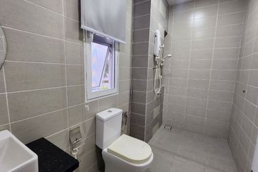 Parkfield Residences, Tropicana Heights