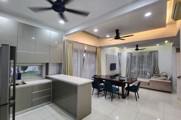 Parkfield Residences, Tropicana Heights
