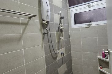 Parkfield Residences, Tropicana Heights