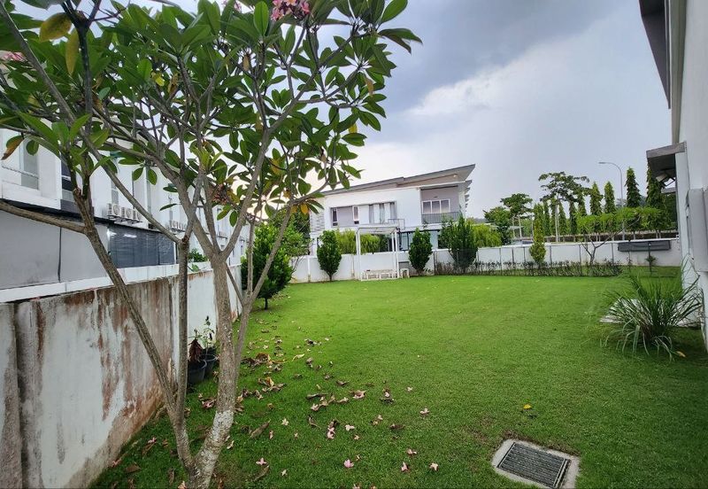 Parkfield Residences, Tropicana Heights