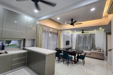 Parkfield Residences, Tropicana Heights