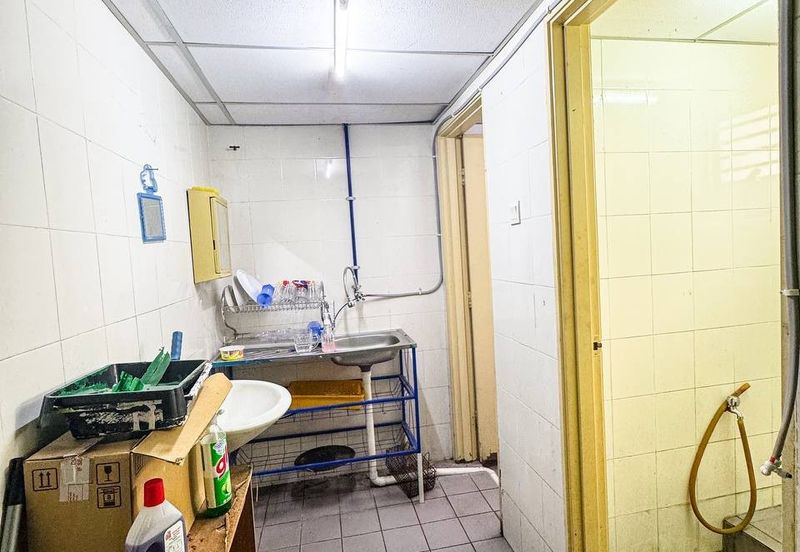 Taman Saujana Utama 3