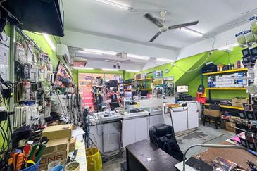 Taman Saujana Utama 3